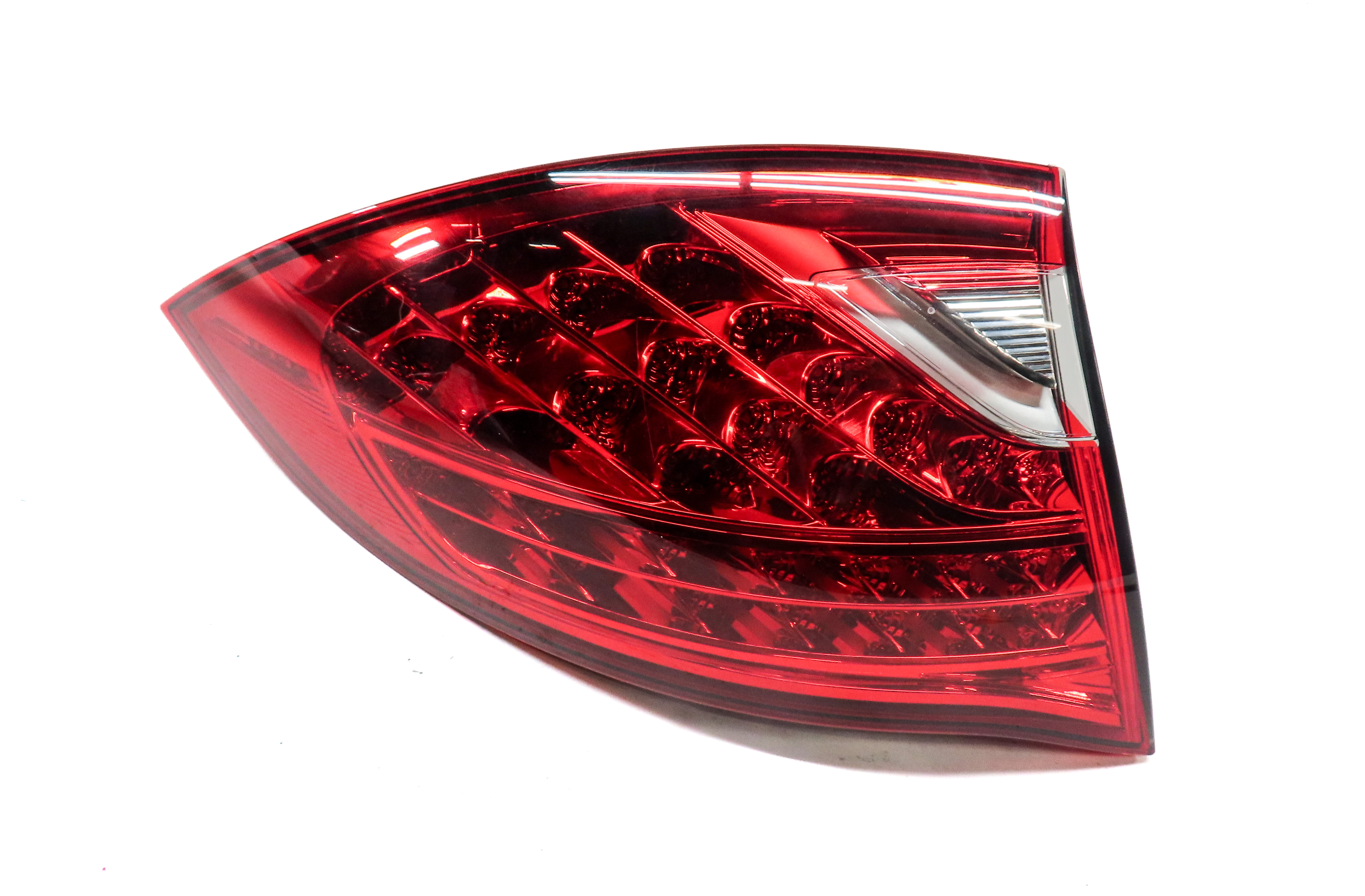 2011-2014 PORSCHE CAYENNE (958) LEFT DRIVER OUTER TAILLIGHT BRAKE LIGHT LAMP — exact item pictured